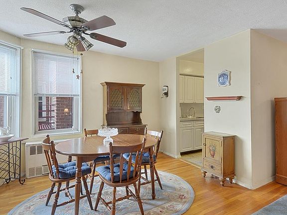 5th image of 1296 Midland Ave APT D4
