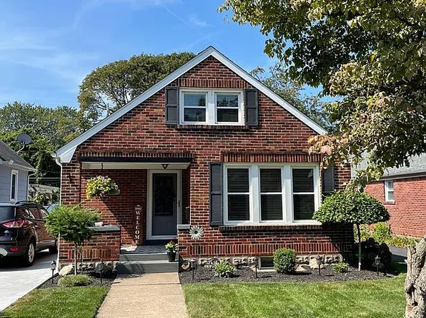434 Beverly Dr, Erie, PA 16505