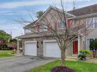 3 Manhattan Dr, Brick, NJ 08723