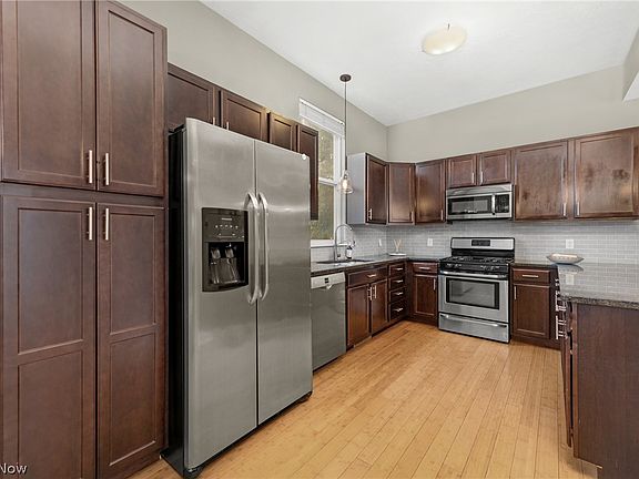 5th image of 5512 Saint Stephens Ct