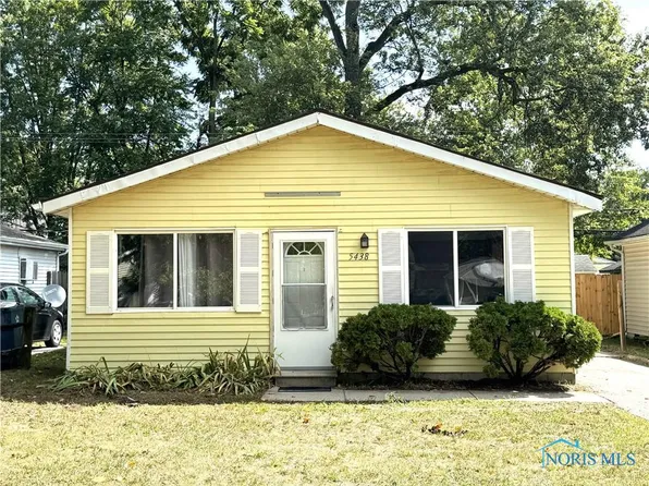 5438 Grey Dr, Sylvania, OH 43560