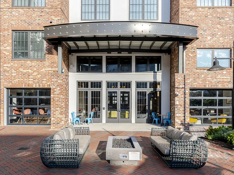 Bluebird Row Apartments — Photo 30