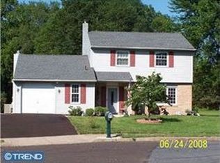 465 Sharon Rd, Colmar, PA 18915