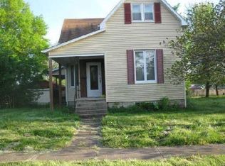 206 E 1st South St, Mount Olive, IL