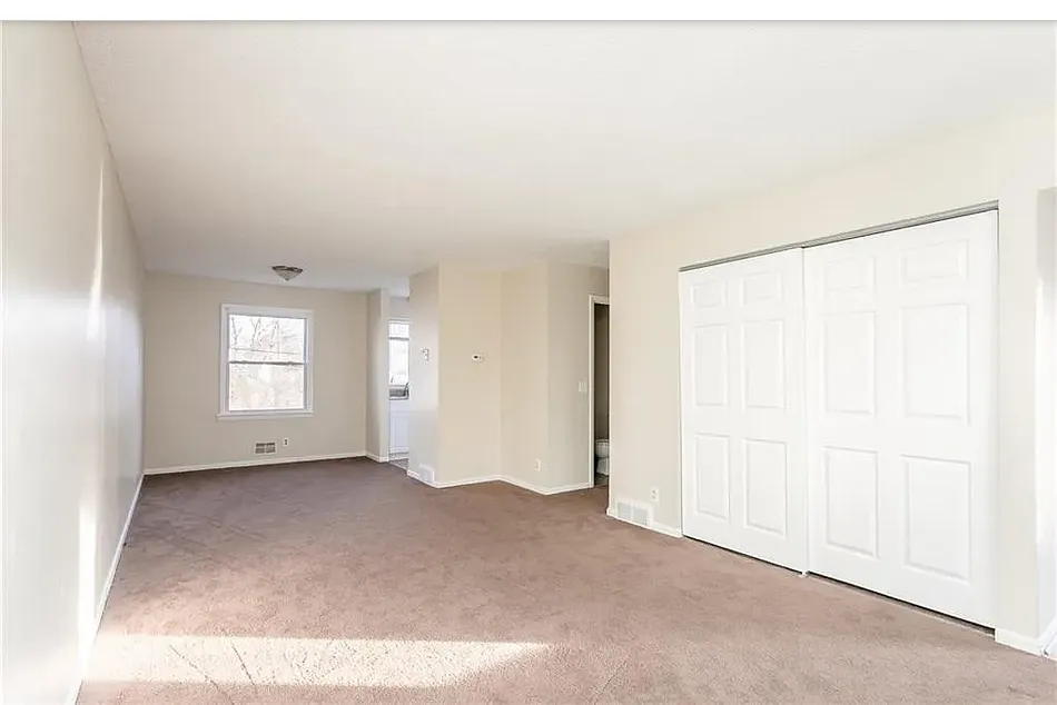 Building Photo - 55 Bennington Green Ln #8