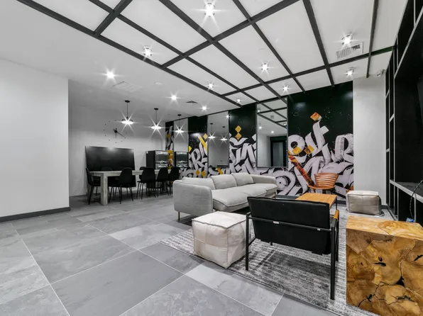 93 Linden Street image 9 of 12