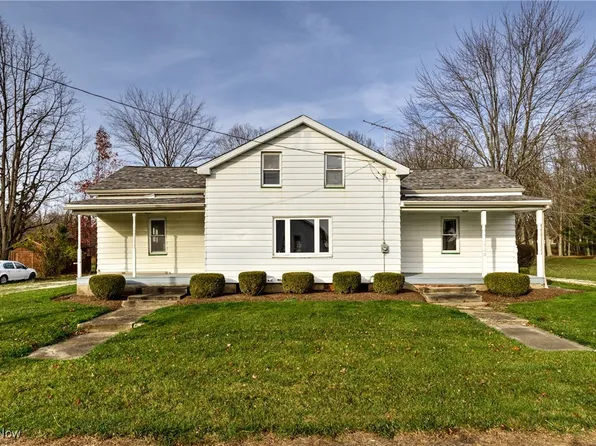 2076 Kinsman Rd NW, North Bloomfield, OH 44450