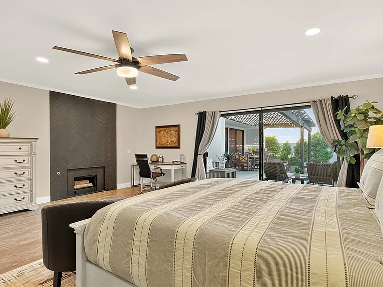 75407 Montecito Dr — Photo 28
