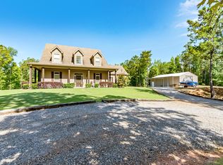 559 Lake Point Rd, Eclectic, AL 36024