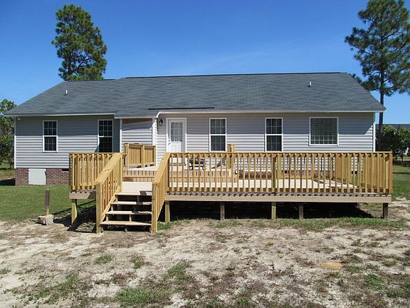 Great deck for entertaining.