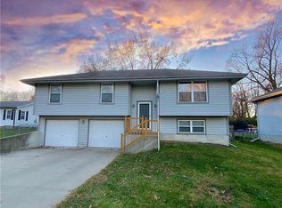 614 Russell St, Lathrop, MO 64465