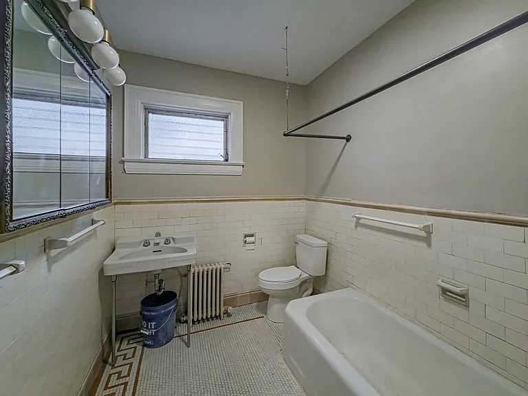 424 Park Ave N — Photo 20