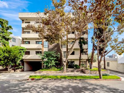 116 N Swall Dr APT 501, Beverly Hills, CA, 90211