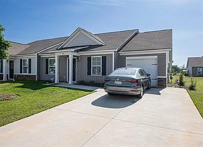 3 bed, 2.0 bath, $1,625 — Photo 2