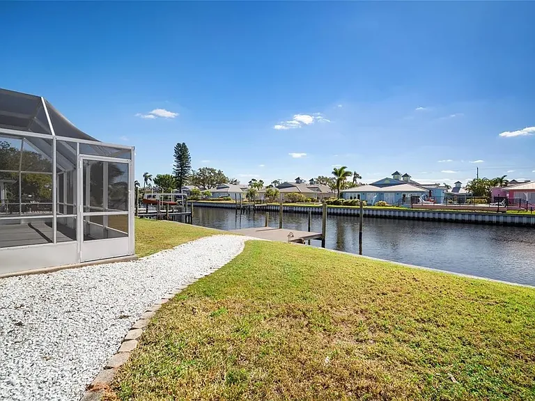 910 Spindle Palm Way — Photo 5
