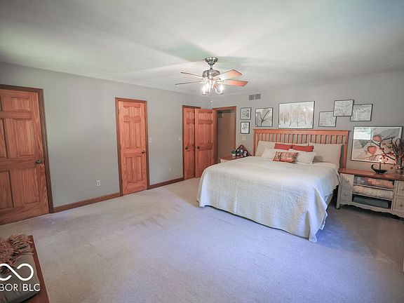 4th image of 3167 Horse Farm Dr