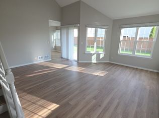 738 Brandon Pl, Wheeling, IL 60090