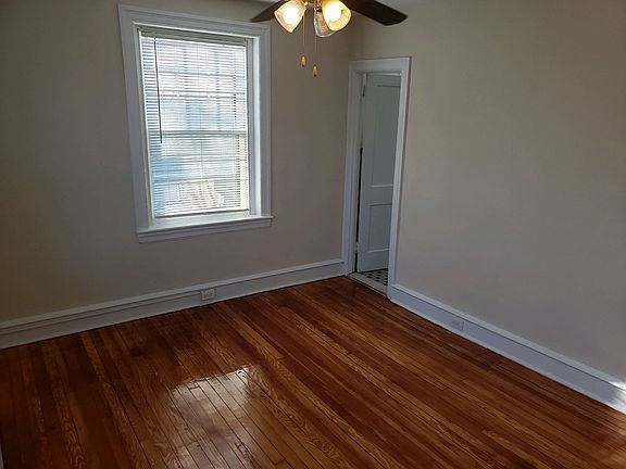 4th image of 410 Linden St APT 9