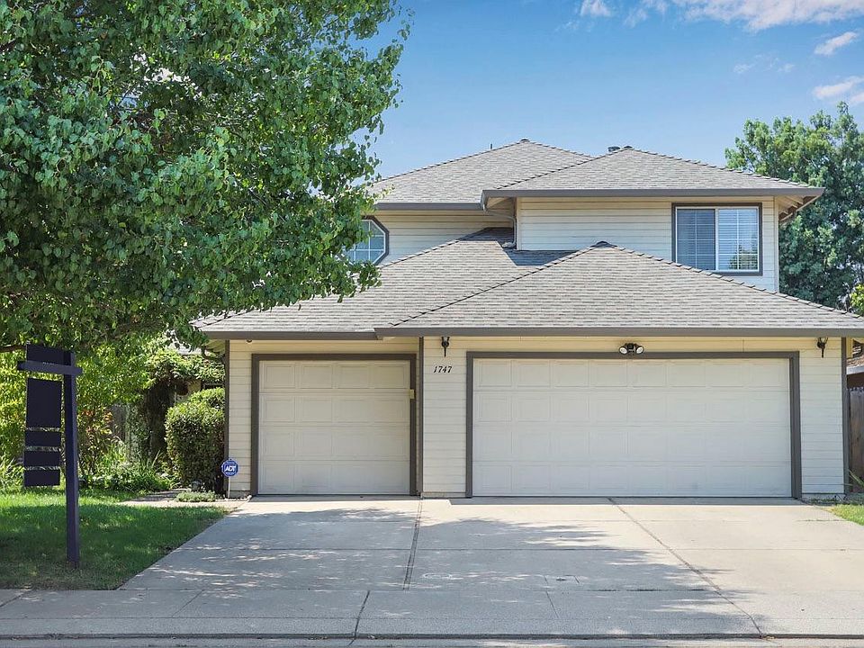 1st image of 1747 Bonaire Cir