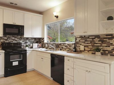 721 N Edison St, Stockton, CA, 95203