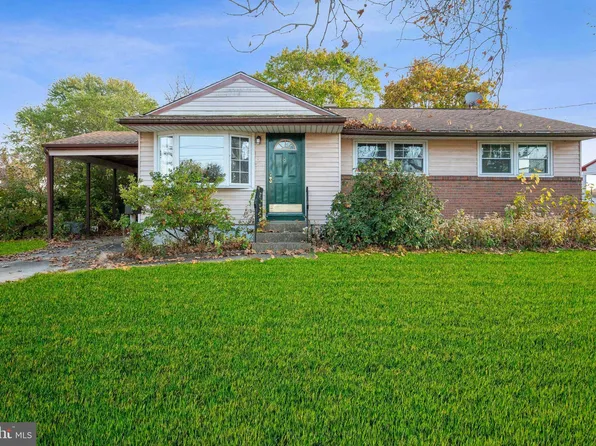 8 Latimer Way, Burlington, NJ 08016