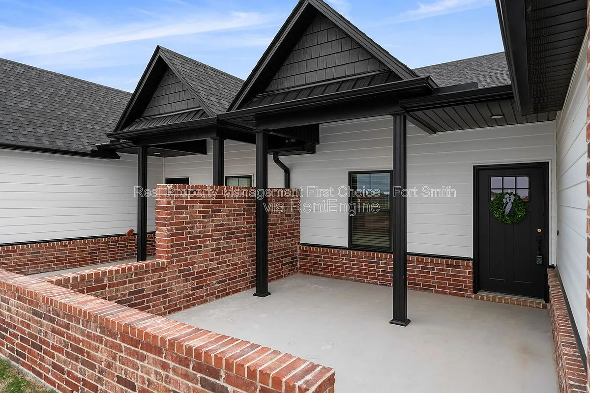 Building Photo - 8716 Cantera Dr #B