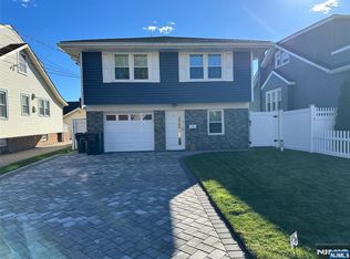 96 Reid Ave, Bergenfield, NJ 07621