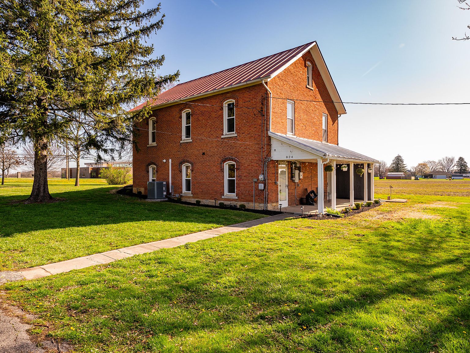 824 W Main St, New Lebanon, OH 45345 MLS 1031016 Zillow