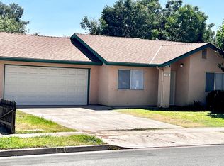 960 N A St, Tulare, CA 93274