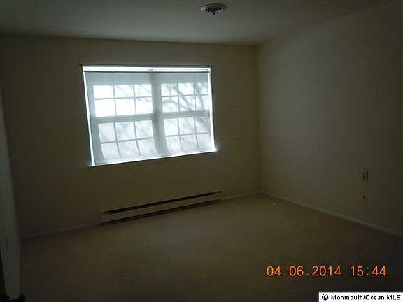 4th image of 79 Cambridge Circle #C