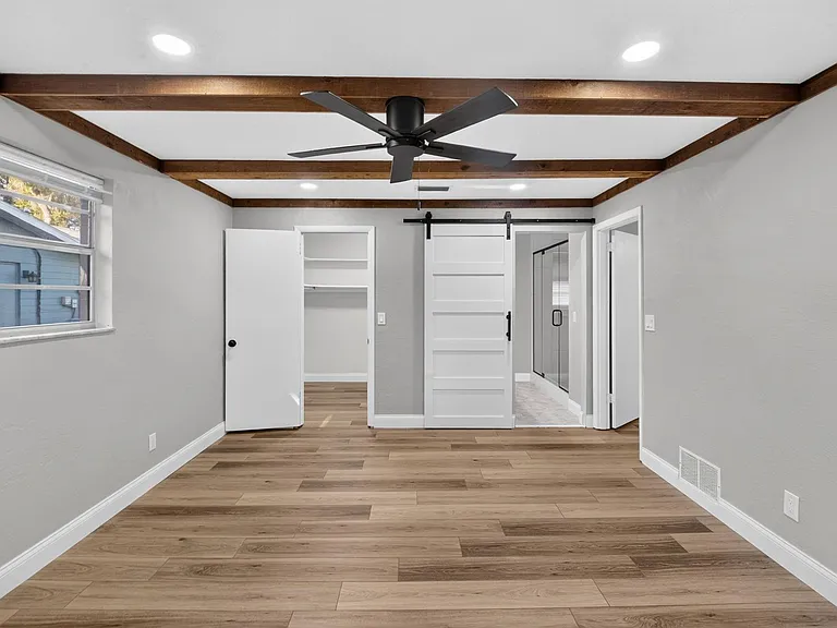 791 Lindenwood Cir E — Photo 19