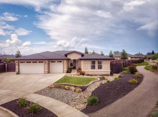 798 Grants Pass Pl, Redding, CA 96003