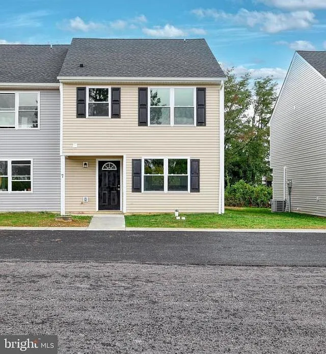 1885 Stoverstown Rd photo 1