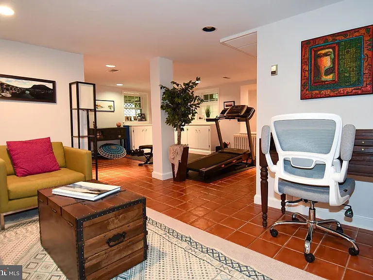 710 W View Ter — Photo 46