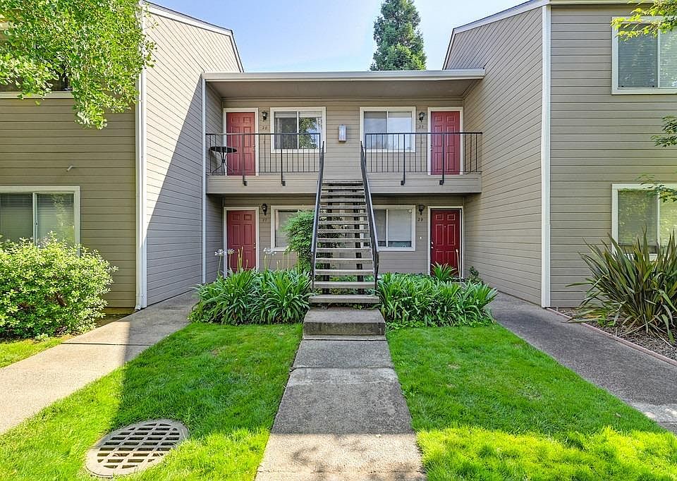 1st image of 9101-9101 Newhall Dr #28