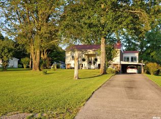 132 Ozark Rd, Simpson, IL 62985