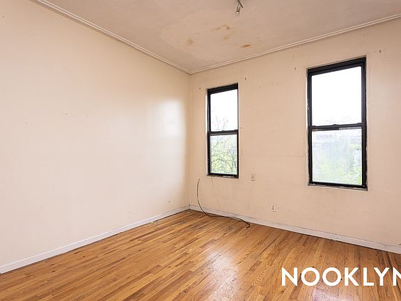 3rd image of 183 Stanhope St #3C
