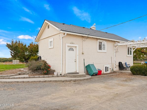 961 Lucy Ln, Zillah, WA 98953