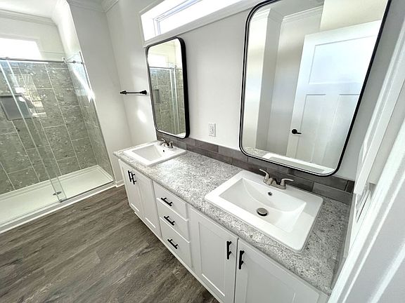 3rd image of 1009 Vervain Dr