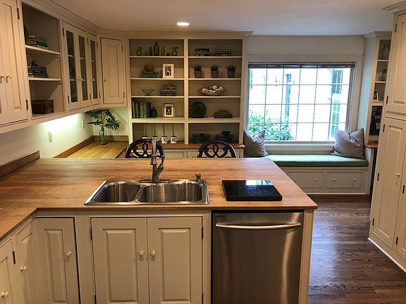 3rd image of 2766 Stonebridge Ct