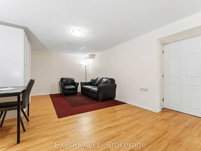 118 Finn Ct — Photo 37