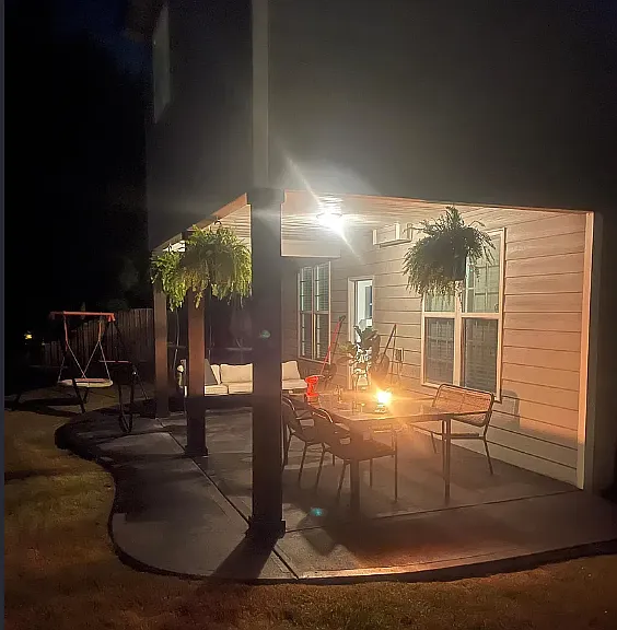 806 Richards Ct — Photo 12