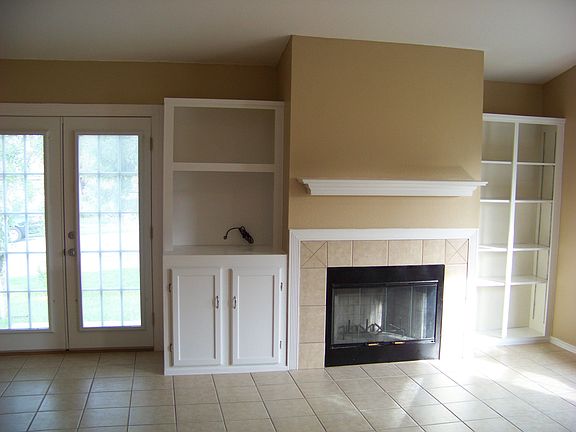 2nd image of 713 Ashley Ct