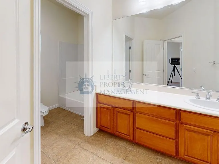 4242 Arthur Mace Dr — Photo 17