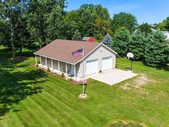 3rd image of 4294 Summer Creek Dr