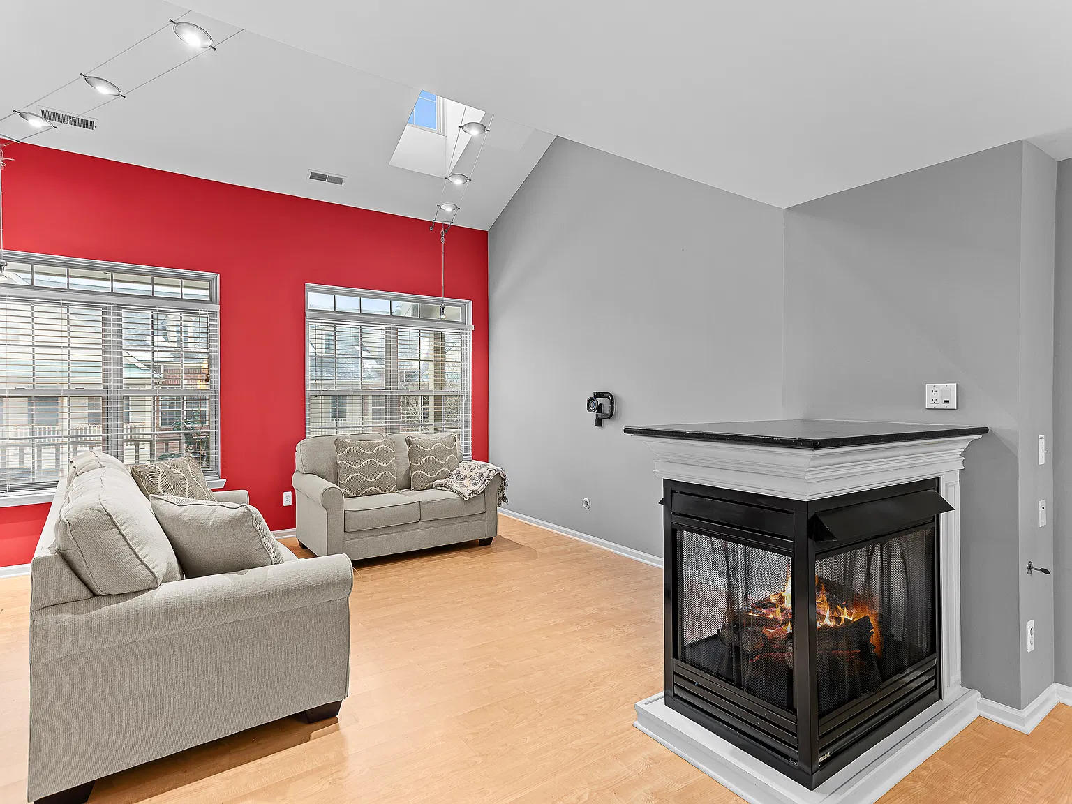 3 bed, 1635 sqft, $2,375 — Photo 3