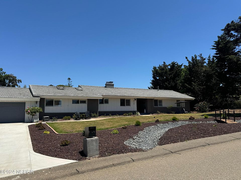 1st image of 2117 Lake Marie Dr