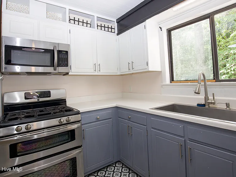 27 Par Dr — Photo 17