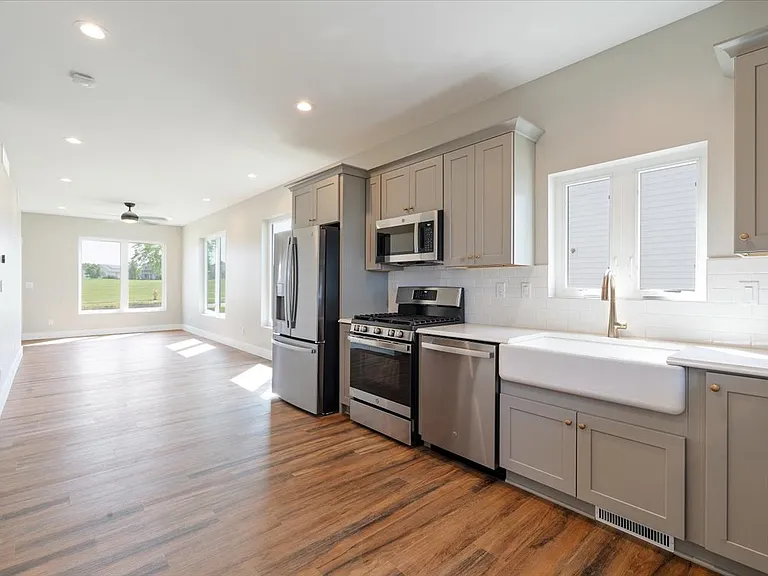 6136 Mississippi Ave — Photo 4