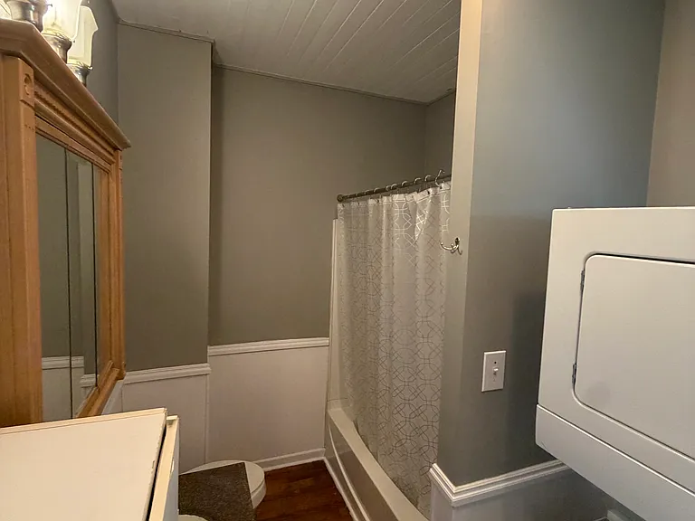 1115 Prescott Ave — Photo 6